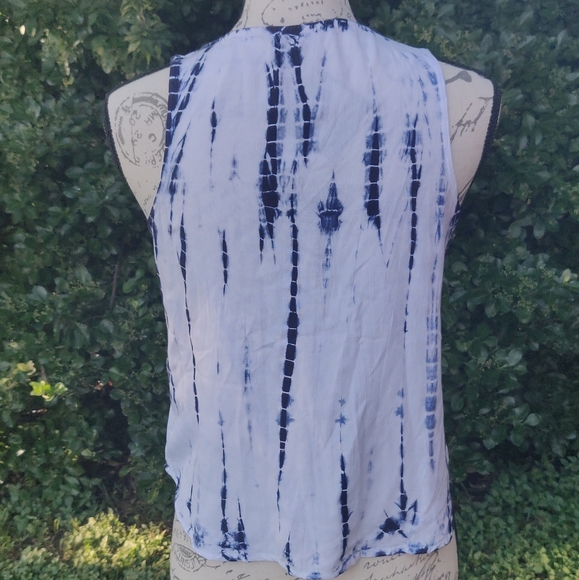 Style Envy tank top - Picture 2 of 3